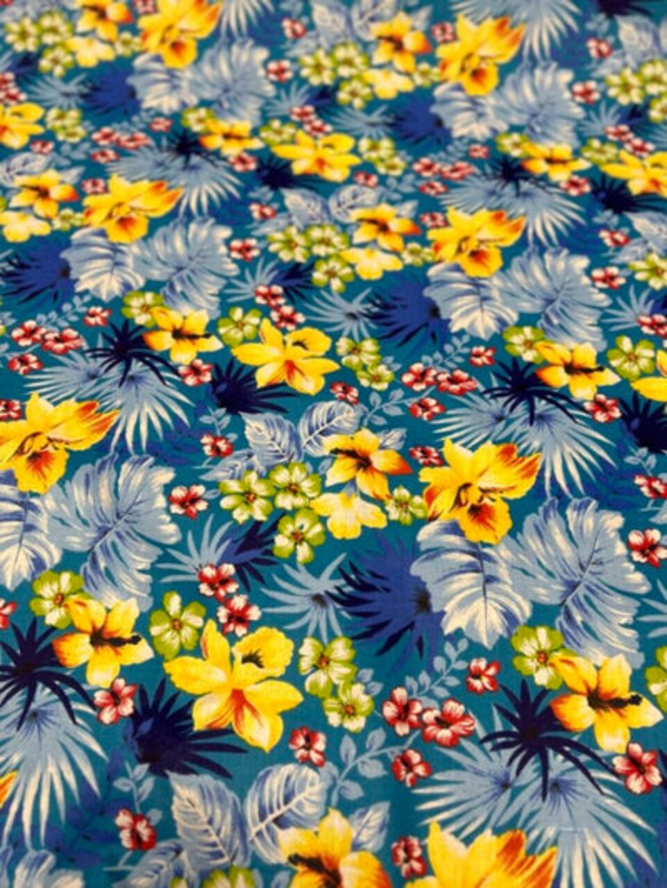 1 Yard Hawaiian Print Poly Cotton Fabric, 58" Wide Lightweight Printed Material for Apparel Use